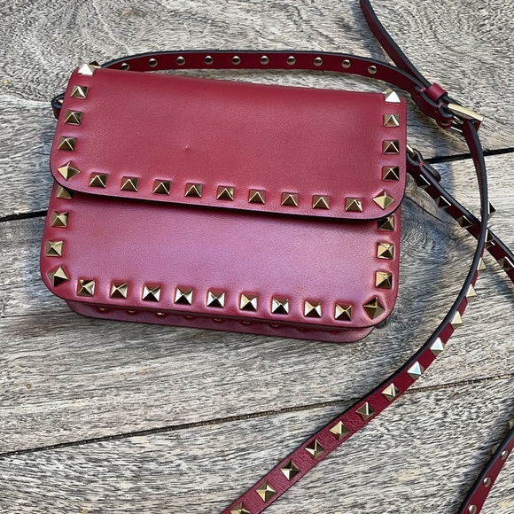 NEW Valentino Rockstud Crossbody Calfskin Bag - Picture 3 of 11